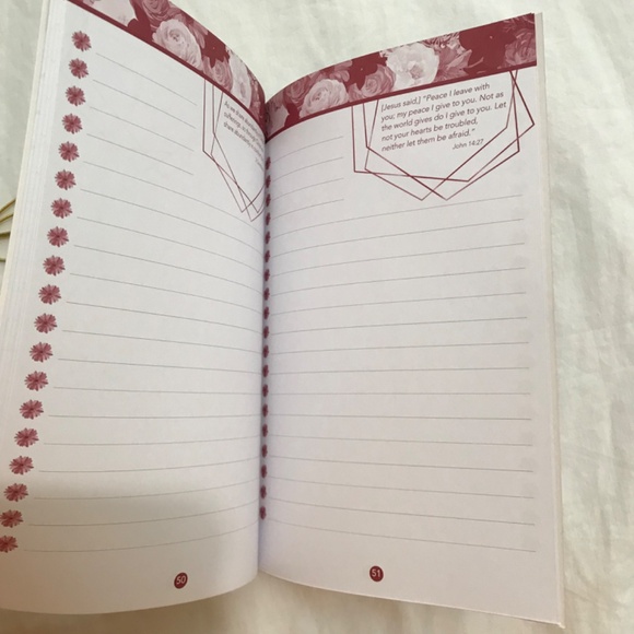 ๐3/$35 Strong and Courageous Journal Bible Study Prayer Reflection Notes Pen - Picture 8 of 8
